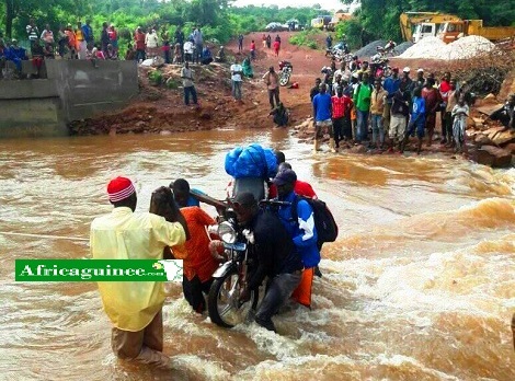 Feature image Traversée du pont de MBagou dans la préfecture de Mali