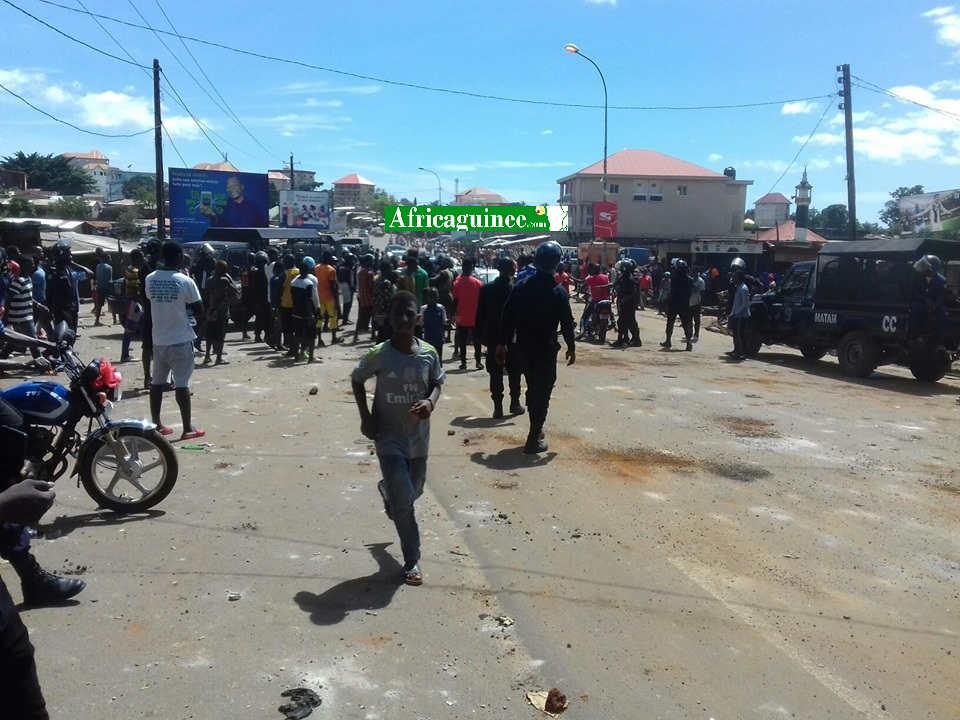 Manifestatiion à Kaporo