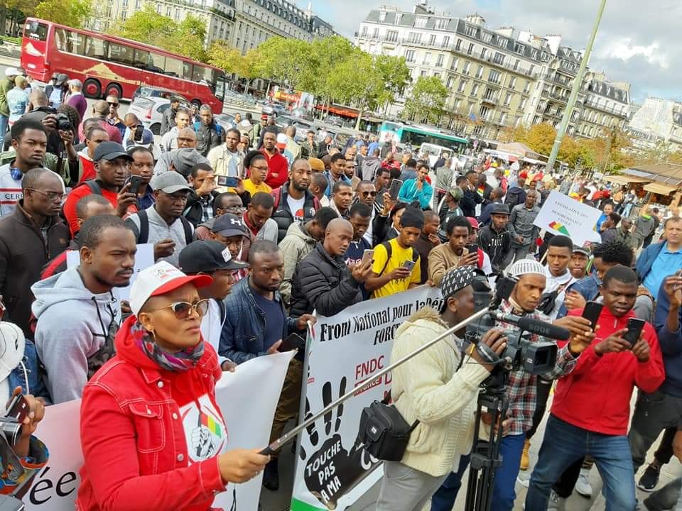 Des guinéens de la diaspora manifestent contre le référendum constitutionnel
