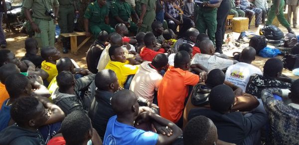 Feature image Des étrangers arrêtés en Haute Guinée