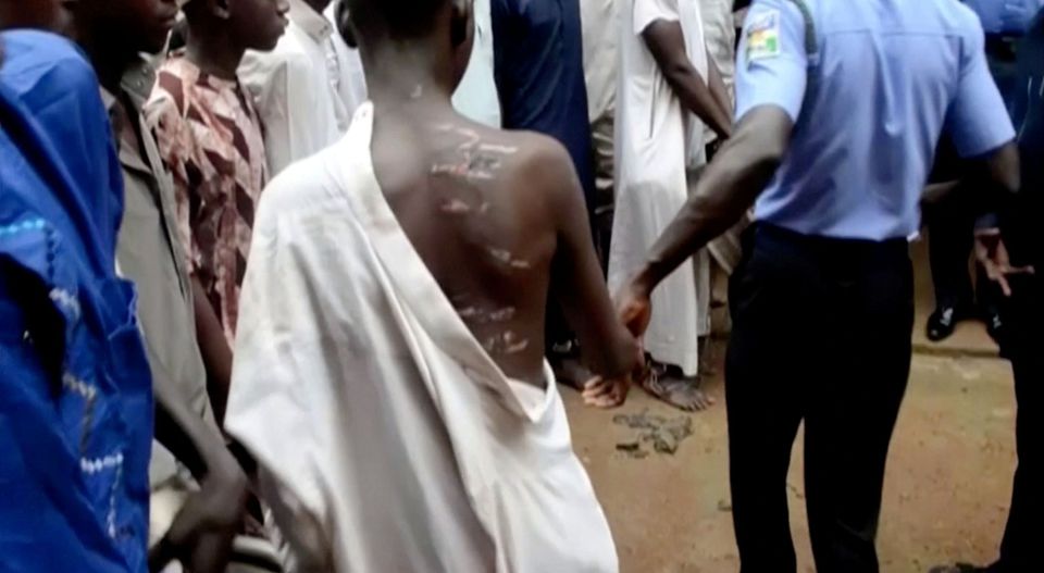 un-des-300-garcons-liberes-d-une-maison-de-correction-dans-le-nord-du-nigeria-apres-avoir-ete-tortures-et-violes-le-26-septembre-2019_6216062
