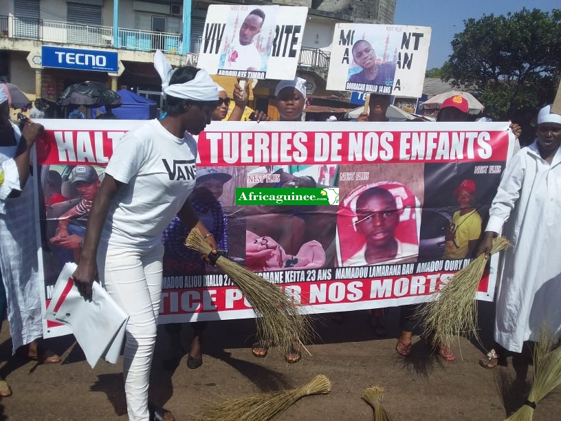 Feature image Manifestation de femmes contre les tueries en Guinée