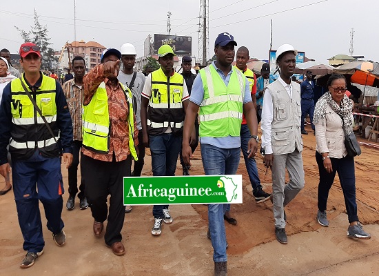 Moustapha Naité, ministre des Travaux Publics visite des chantiers à Conakry