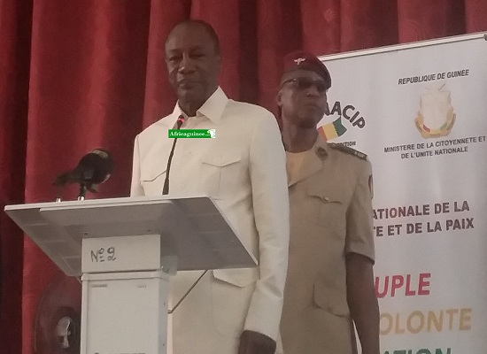 Alpha Condé, Président de la République de Guinée préside le lancement de la SENACIP