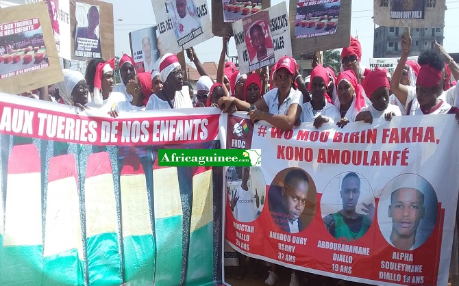 Marche des femmes contre les tueries