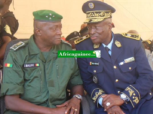 Les deux commandants de l'USSEL, les généraux Ibrahima Baldé et Ansoumane Camara