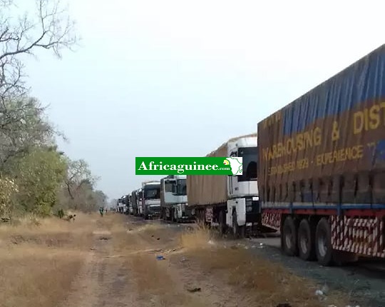 Des camions bloqués à la frontière entre la Guinée et le Sénégal