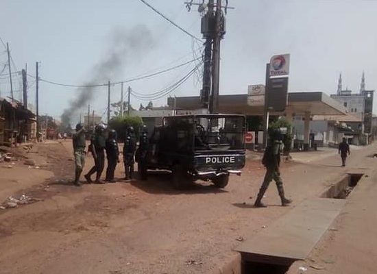 Des policiers déployés à Conakry pour le maintien d'ordre, image d'archive