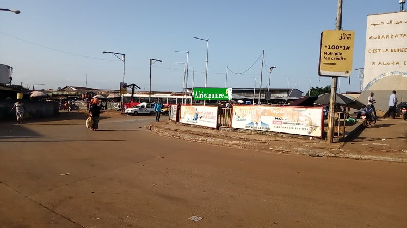 Rond-point de Matoto