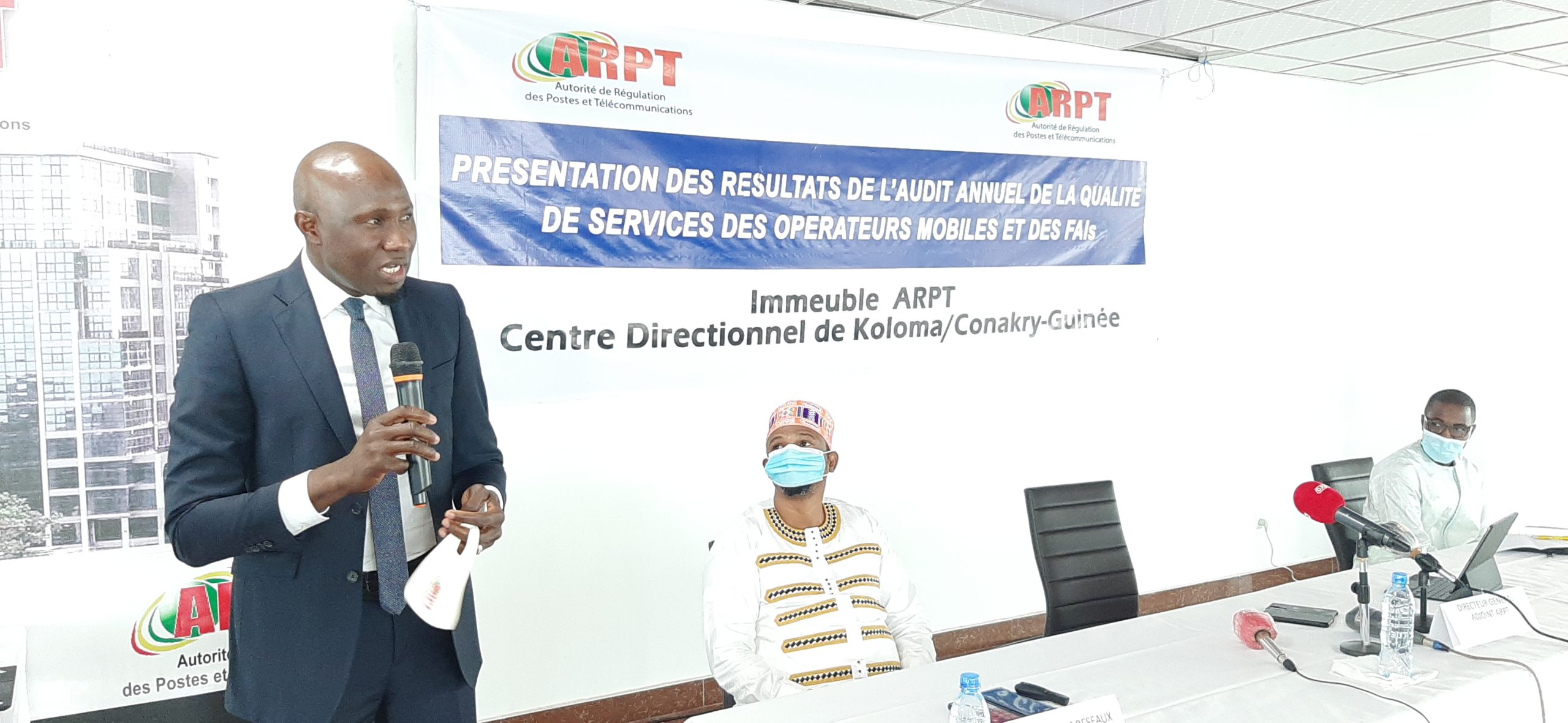 Des responsables de l'ARPT à la cérémonie de résultats de l’audit sur la qualité de services des opérateurs mobiles et des fournisseurs d’accès internet