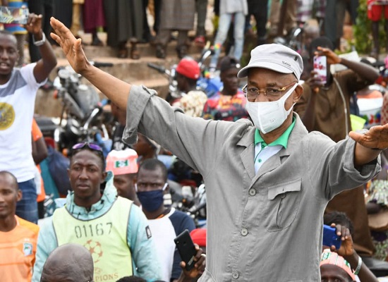 Feature image Cellou Dalein Diallo, leader de l'UFDG candidat à l'élection présidentielle du 18 octobre en campagne à Faranah