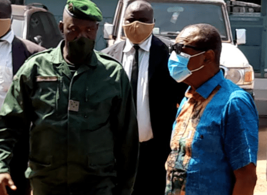 Feature image Alpha Condé, président de la République de Guinée au chevet des victimes des violences postélectorales