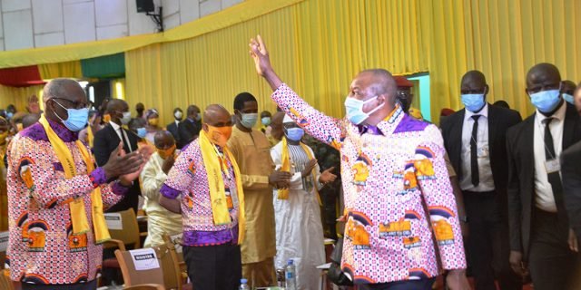 Feature image Alpha CONDE, candidat sortant lors de son investiture au palais du peuple
