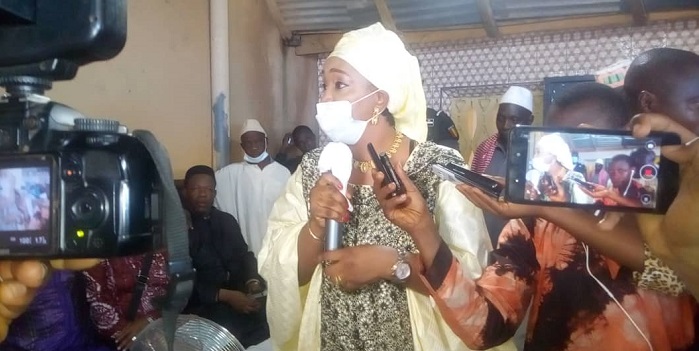 Feature image Aminata Sylla coordinatrice préfectorale de la campagne du RPG Arc-en-ciel à Kindia, chez Elhadj Mamoudou Camara