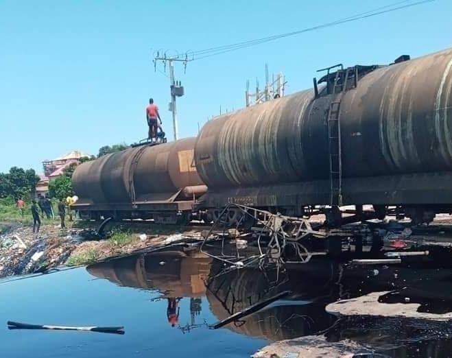 Feature image Un train incendiée à Sonfonia