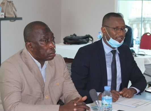 Feature image M. Alsény Sylla, SG ministère de l'industrie et des PME, M. Aliou Souaré président du comité de pilotage du FAGIEE