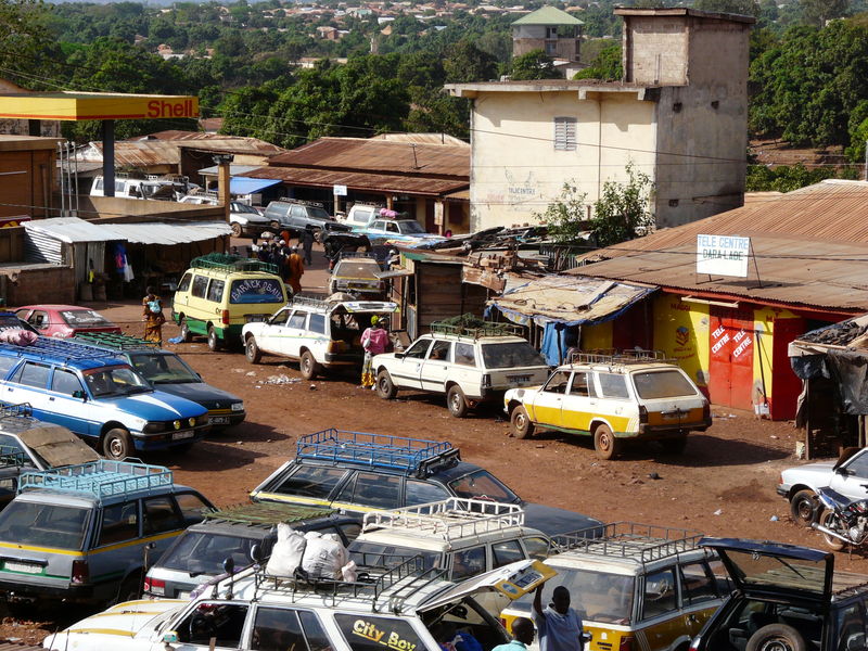 Une gare routière à Labé, image d'archive