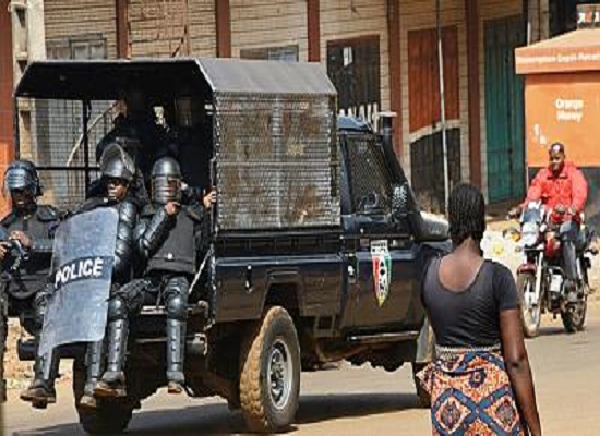 Un pickup de la police guinéenne