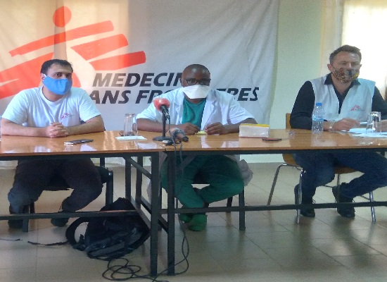 Des responsables de MSF en Guinée