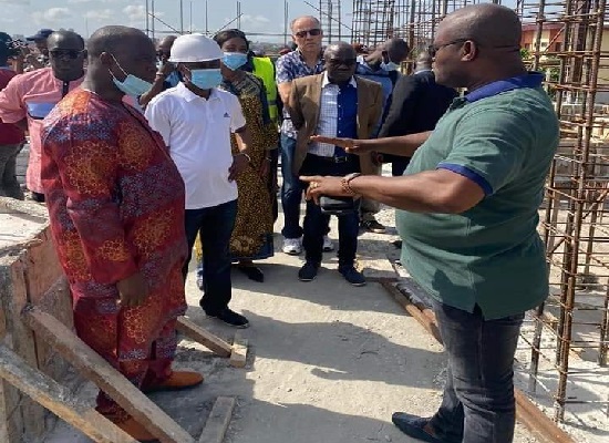 Visite du ministre des sports au stade d'entrainement du HAFIA FC