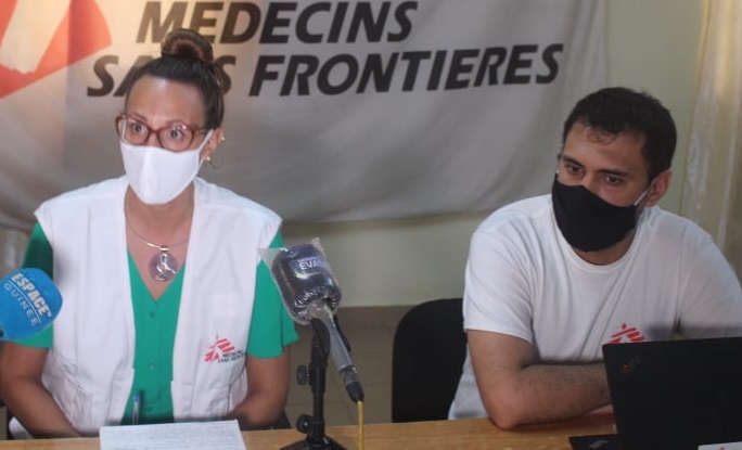 La coordinatrice de MSF en Guinée, Dr Pharm Géraldine COLIN et Dr Carols ARIAS, référent à MSF