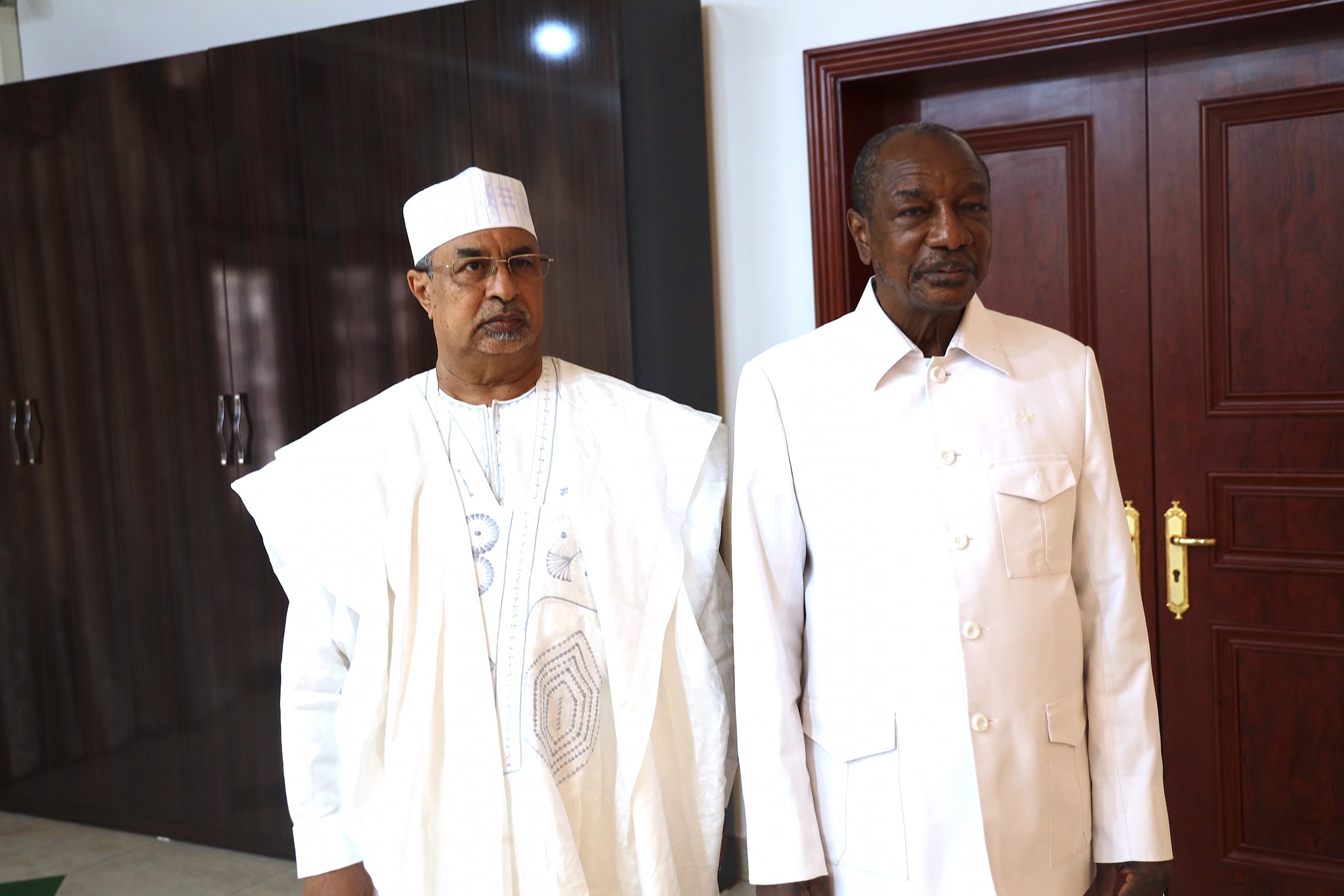 Feature image Alpha Condé, président de la République de Guinée, Mahamat Saleh Annadif, représentant spécial du Secrétaire général des Nations-unies en Afrique de l’Ouest