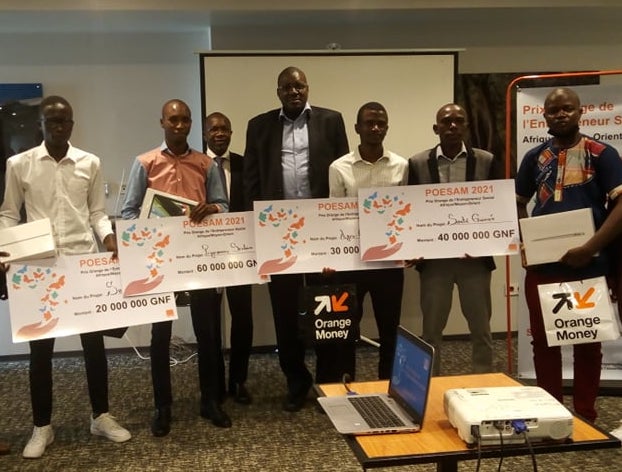 Les lauréats du « Prix Orange de l’Entrepreneur Social Afrique & Moyen-Orient », ont reçu leurs récompenses ce mercredi 13 octobre 2021