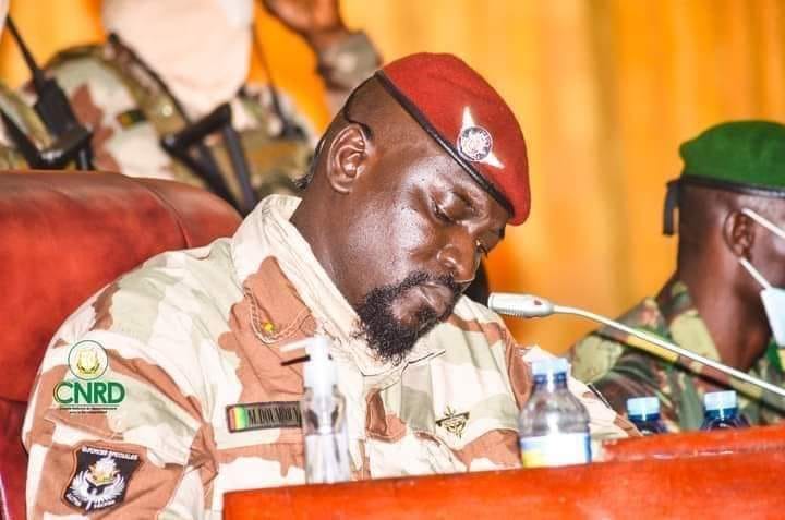 Colonel Mamadi Doumbouya Président de la Transition Guinéenne