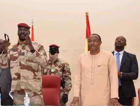 Colonel Mamadi Doumbouya, président de la transition guinéenne et son Premier ministre Mohamed Béavogui