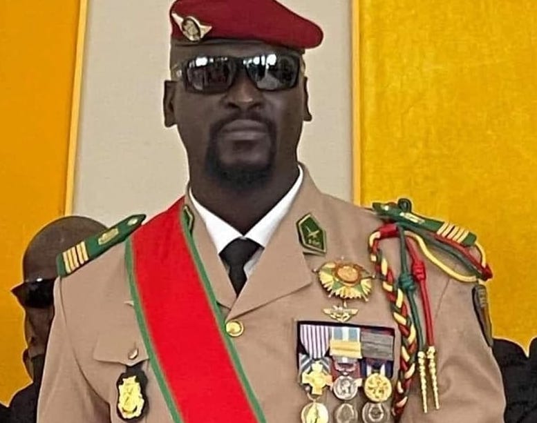 Colonel Mamadi Doumbouya Président de la Transition Guinéenne