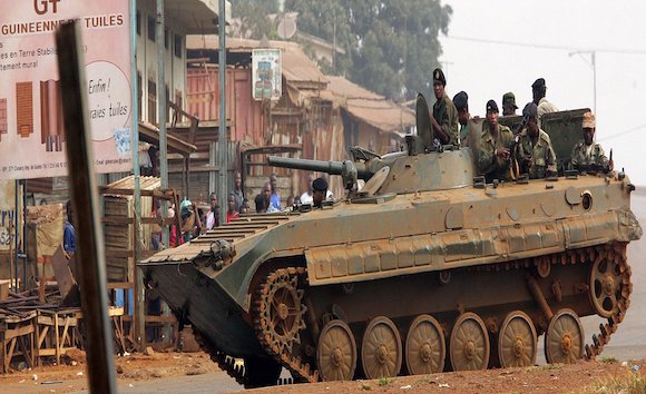L'armée dans les rues de Conakry, image d'archive