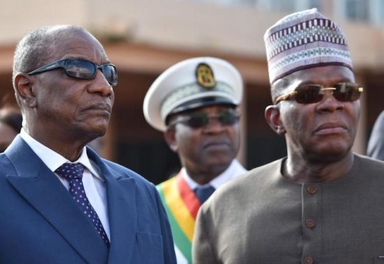 L'ancien président guinéen Alpha Condé et son premier ministre Kassory Fofana