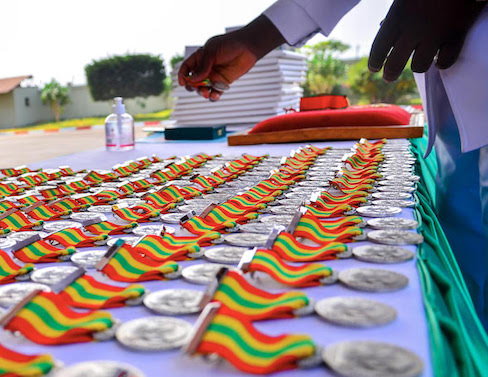 Feature image Des médailles pour les victimes du coup d'Etat du 05 septembre en Guinée
