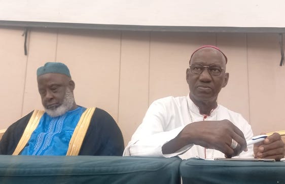 Elhadj Mamadou Saliou Camara, grand imam de Conakry et monseigneur Vincent Coulibaly, archevêque de Conakry