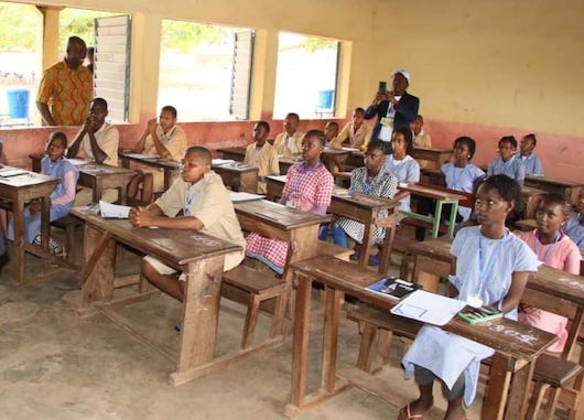 Feature image Des candidats à l'examen d'entrée en 7ème année