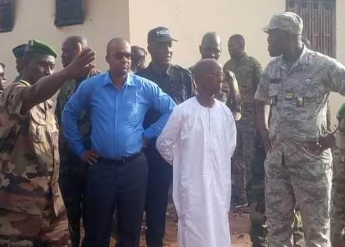 Feature image Fallou Doumbouya, procureur de Kankan en boubou blanc