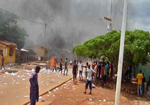 Violences à Dinguiraye