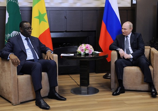 Macky Sall, président en exercice de l'Union Africaine et Vladimir Poutine, président de Russie