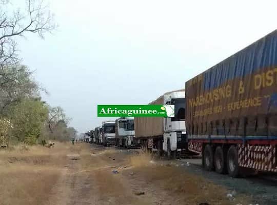 Des camions bloqués à la frontière entre la Guinée et le Sénégal, image d'archive