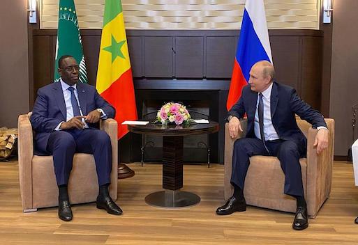 Macky Sall, président en exercice de l'Union Africaine et Vladimir Poutine, président de Russie