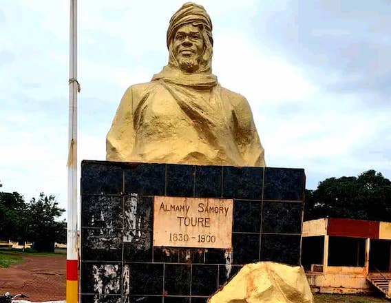 Statue de Samory Touré à Kérouané