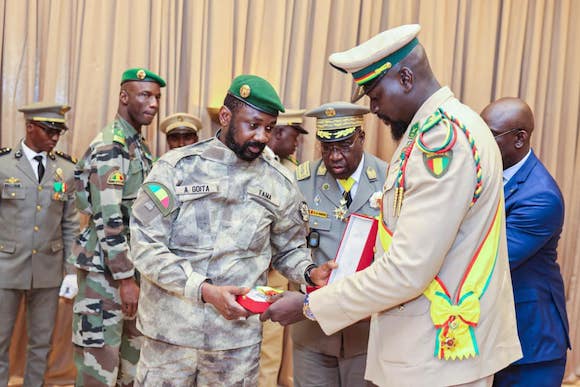 Feature image Les Colonels Assimi Goita et Mamadi Doumbouya