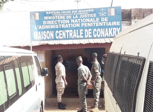 Devanture de la maison centrale de Conakry