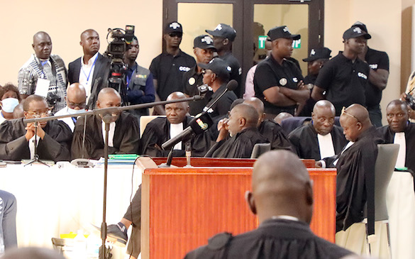 Des avocats de la défense des accusés dans le dossier du massacre du 28 septembre 2009