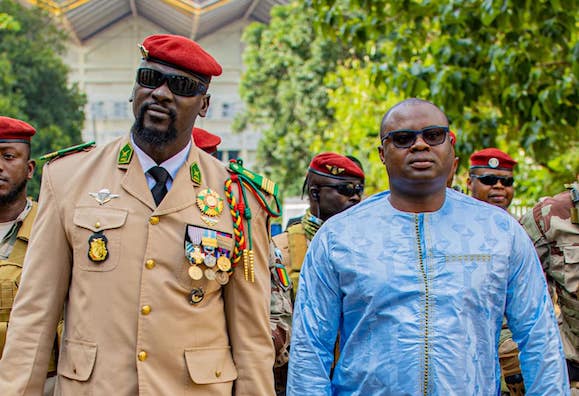 Colonel Mamadi Doumbouya, président de la transition guinéenne et Bernard Gomou, Premier ministre