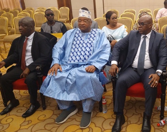 De gauche à droite, Dembo Sylla, Mamadou Sylla, Fodé Oussou Fofana