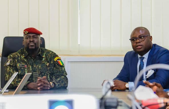 Le président de la transition colonel Mamadi Doumbouya et son Premier ministre Dr Bernard Goumou