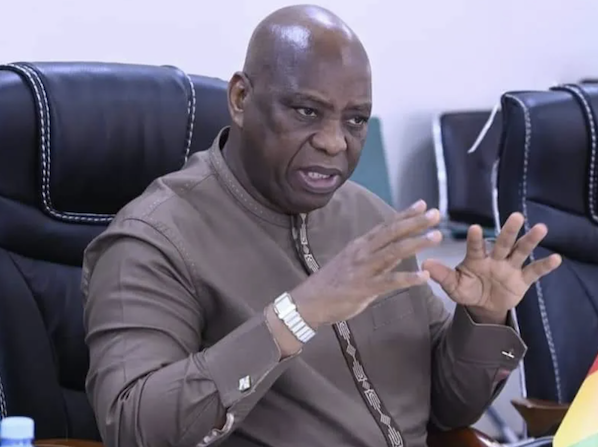 Feature image Dr Morissanda Kouyaté, ministre des Affaires étrangères, de la coopération internationale, de l’intégration africaine et des guinéens de l’étranger