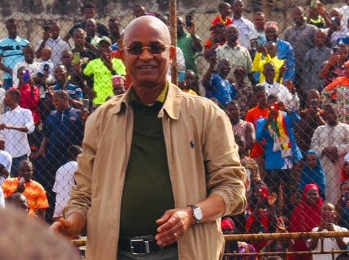 Cellou Dalein Diallo, leader de l'UFDG en meeting au stade ETS de Monrovia