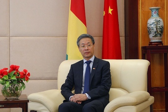 Feature image HUANG Wei, Ambassadeur de Chine en Guinée